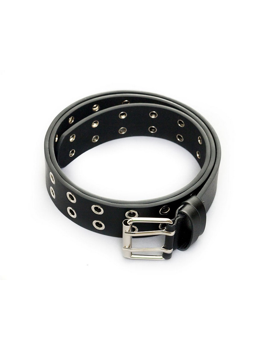 ремень double grommet holes leather belt 2-row studded unise на мужчинах. ремень с дырками. узкий ремень с люверсами. чёрный ремень с дырками. ремень double grommet holes leather belt 2-row studded unise на мужчинах.