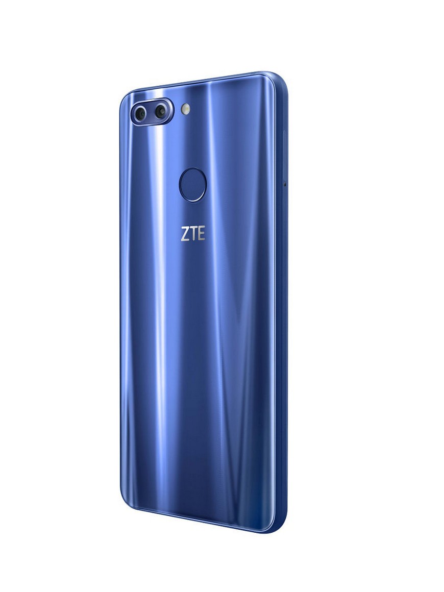 Смартфон blade v9. ZTE Blade v9 64gb Blue. ZTE Blade v9 4/64gb. ZTE Blade v9 32gb. ZTE Blade v9 64gb.