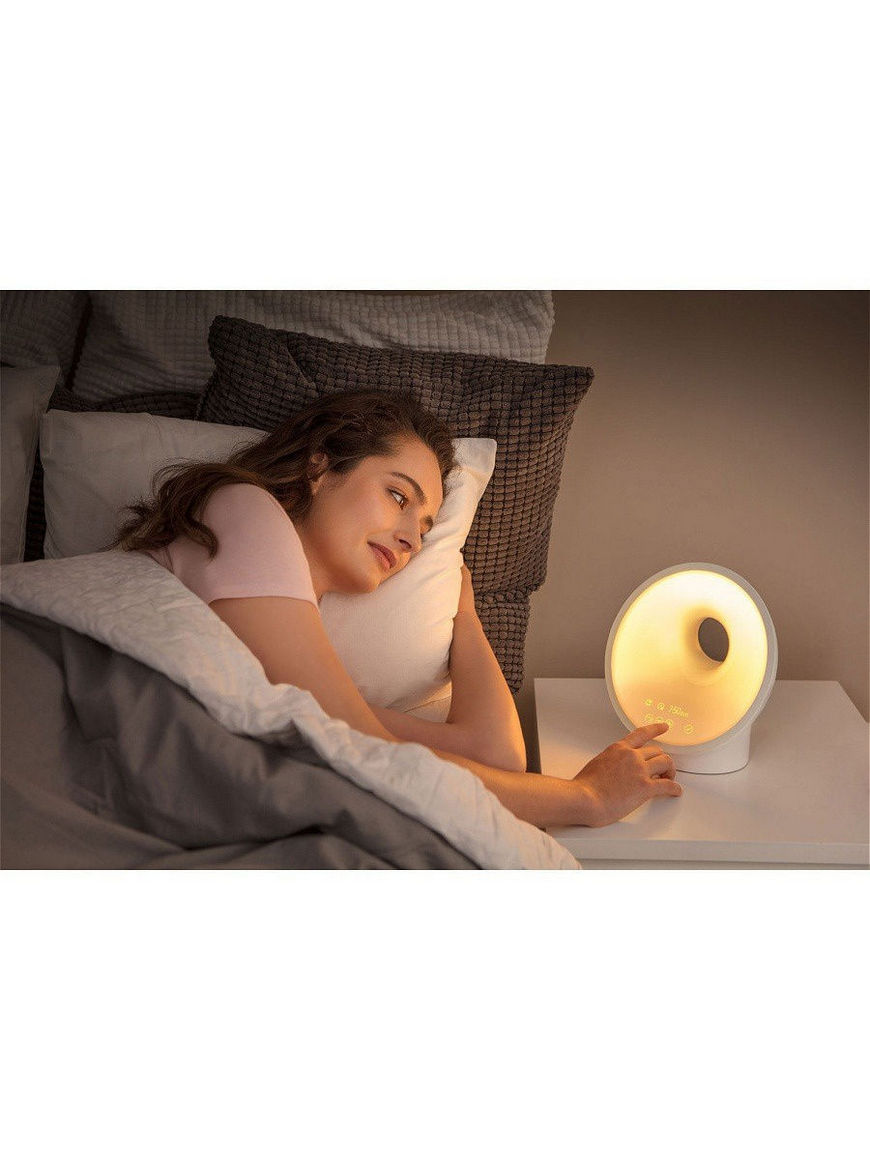 Light to wake up. Philips smartsleep sleep &amp; wake-up light hf3650. световой будильник philips smartsleep sleep &amp; wake-up light hf3650. лампа имитирующая рассвет. на подушке с книжкой ночник.
